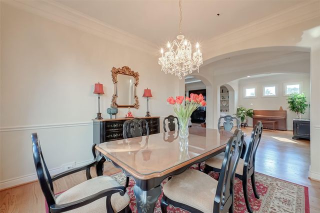 4623 Laurel Street, Bellaire, TX 77401