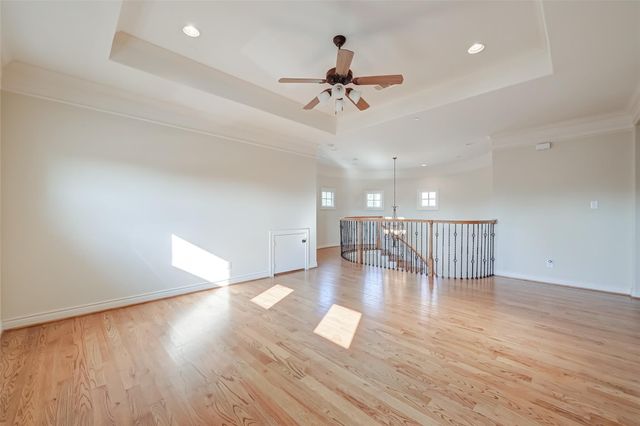 4623 Laurel Street, Bellaire, TX 77401