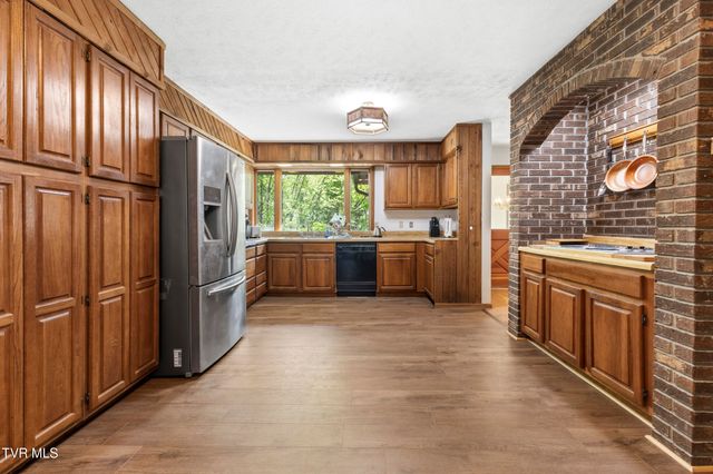 7366 Circle Point Drive, Talbott, TN 37877