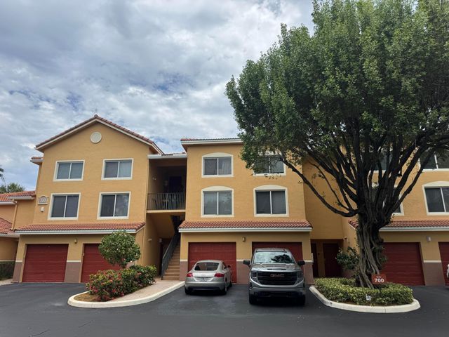 700 Scotia Drive 103, Hypoluxo, FL 33462