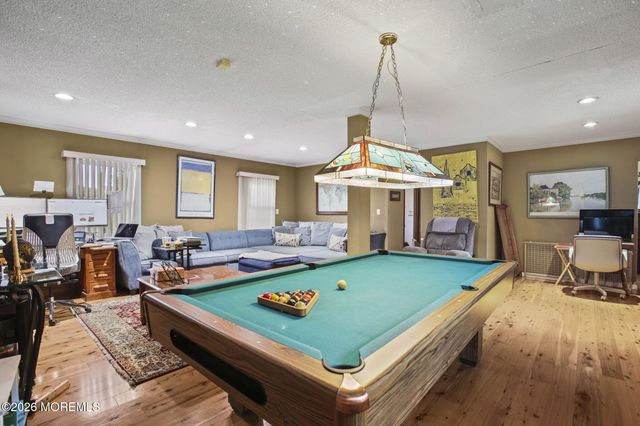 30 S Lakeview Drive, Jackson, NJ 08527