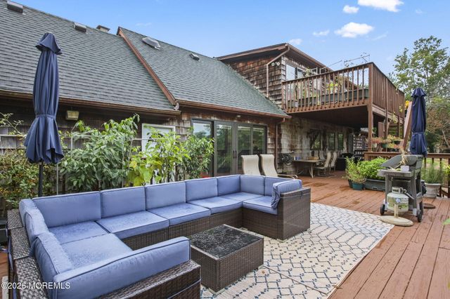 30 S Lakeview Drive, Jackson, NJ 08527