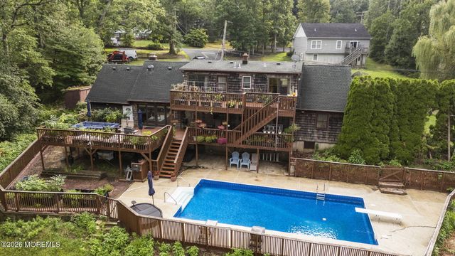 30 S Lakeview Drive, Jackson, NJ 08527