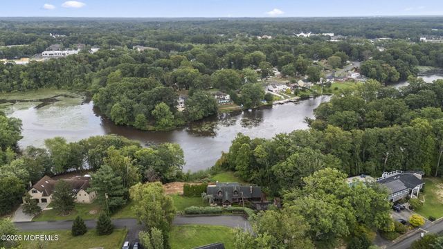 30 S Lakeview Drive, Jackson, NJ 08527