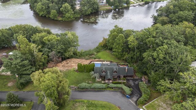 30 S Lakeview Drive, Jackson, NJ 08527