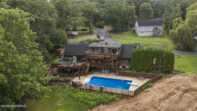 30 S Lakeview Drive, Jackson, NJ 08527
