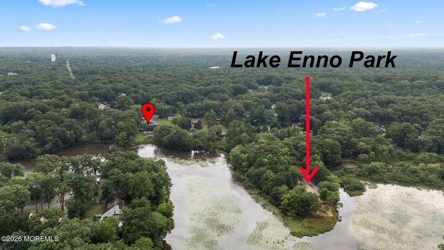30 S Lakeview Drive, Jackson, NJ 08527