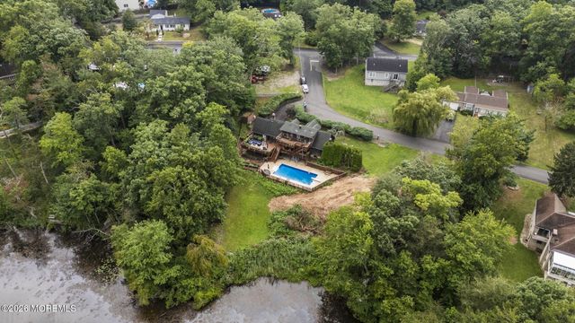 30 S Lakeview Drive, Jackson, NJ 08527