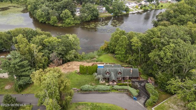 30 S Lakeview Drive, Jackson, NJ 08527