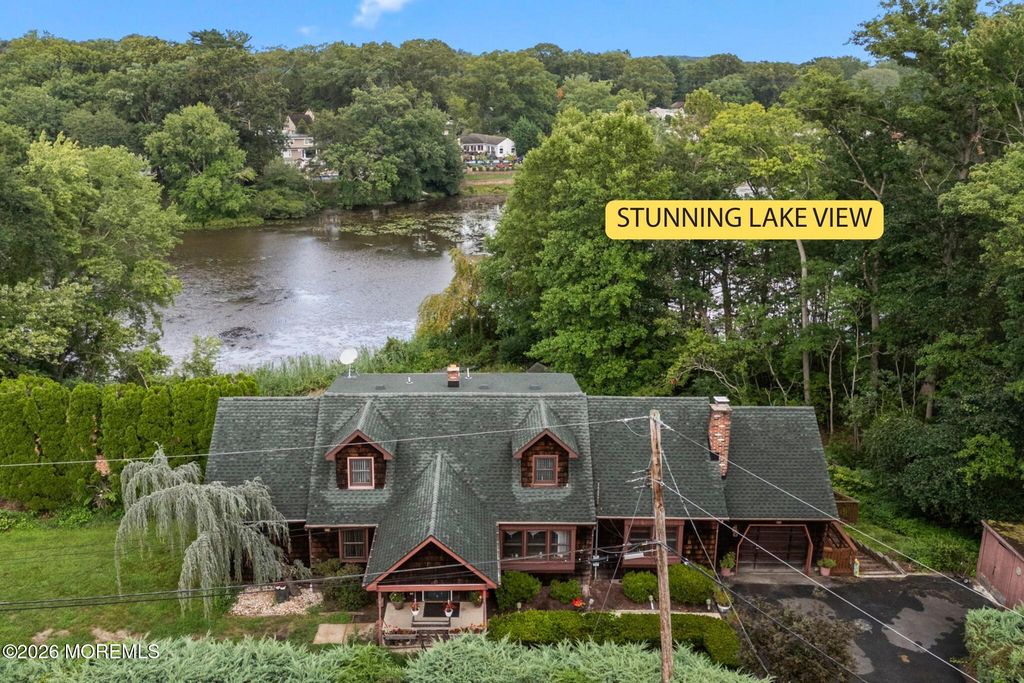 30 S Lakeview Drive, Jackson, NJ 08527