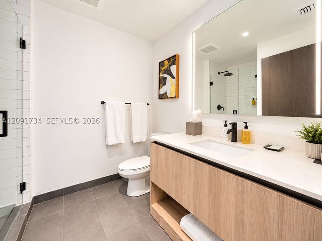 398 NE 5th St 3805, Miami, FL 33132