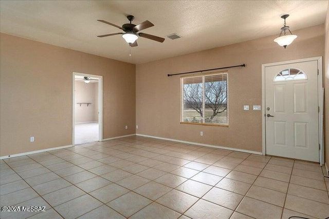 10193 E Windtalker Road, Hereford, AZ 85615