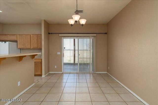 10193 E Windtalker Road, Hereford, AZ 85615