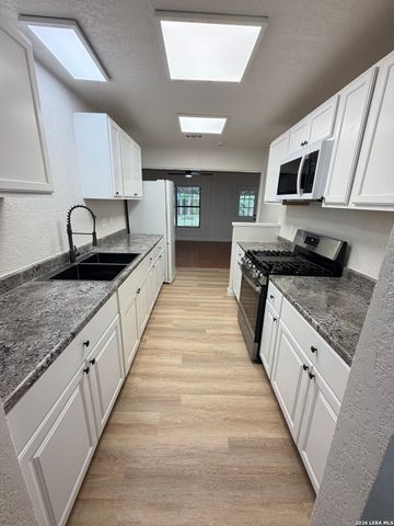 134 SHASTA AVE, San Antonio, TX 78221