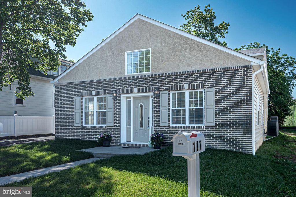 117 WASHINGTON AVE, Upper Chichester, PA 19014