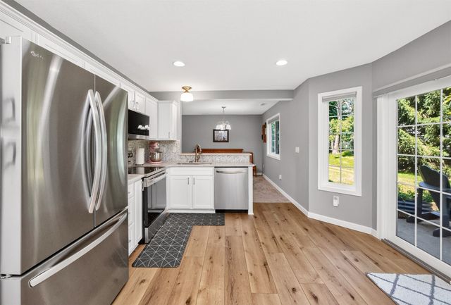 4011 NE Gardenia Lane, Ankeny, IA 50021
