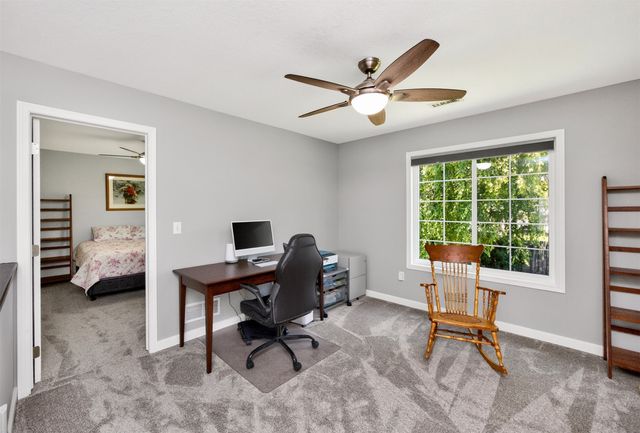 4011 NE Gardenia Lane, Ankeny, IA 50021