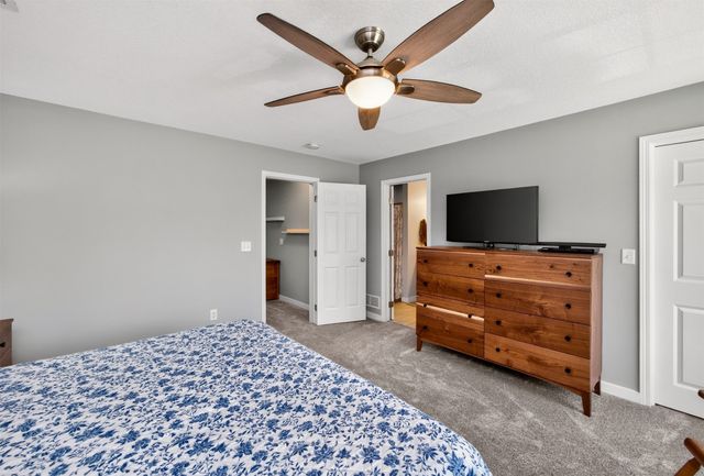 4011 NE Gardenia Lane, Ankeny, IA 50021