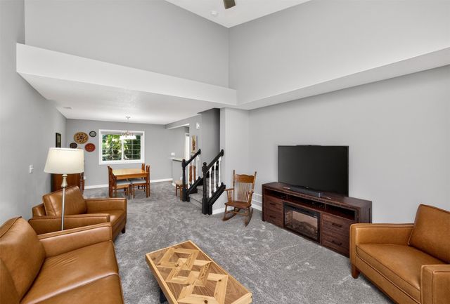 4011 NE Gardenia Lane, Ankeny, IA 50021
