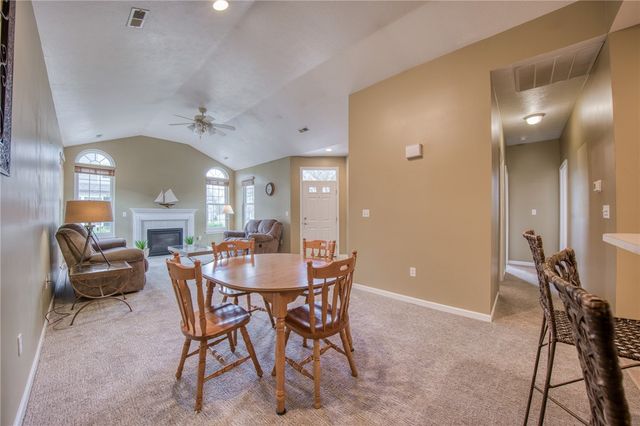 2072 Winchester Ct, Connoquenessing Twp, PA 16053