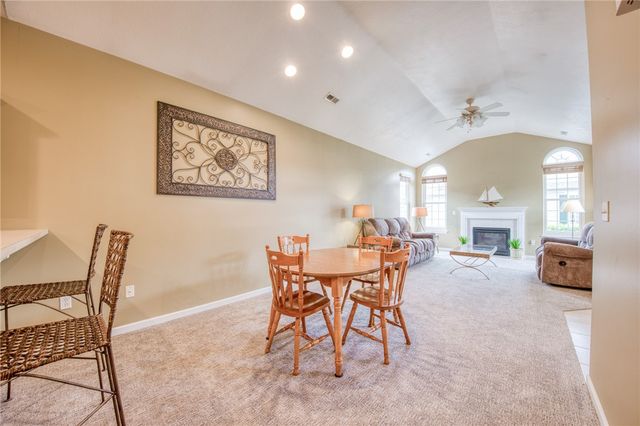 2072 Winchester Ct, Connoquenessing Twp, PA 16053