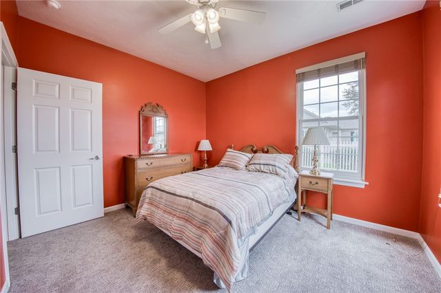 2072 Winchester Ct, Connoquenessing Twp, PA 16053