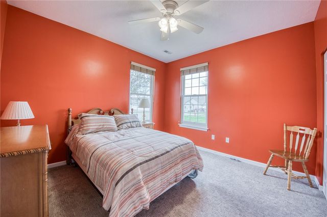 2072 Winchester Ct, Connoquenessing Twp, PA 16053