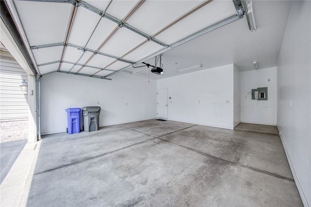 2072 Winchester Ct, Connoquenessing Twp, PA 16053