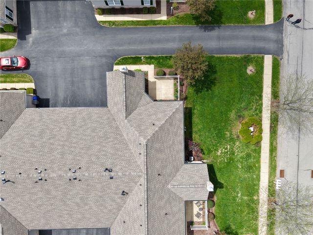 2072 Winchester Ct, Connoquenessing Twp, PA 16053