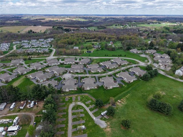 2072 Winchester Ct, Connoquenessing Twp, PA 16053