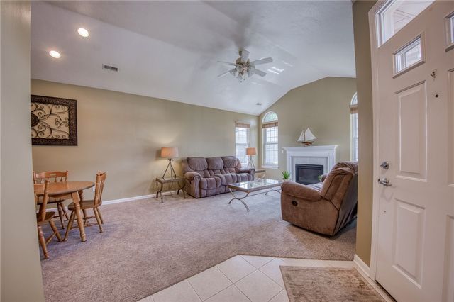 2072 Winchester Ct, Connoquenessing Twp, PA 16053