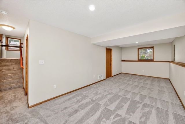 4309 68th Street, Urbandale, IA 50322