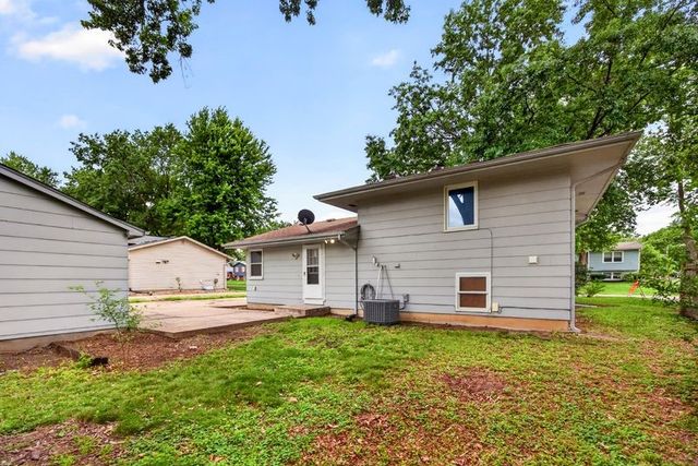 4309 68th Street, Urbandale, IA 50322