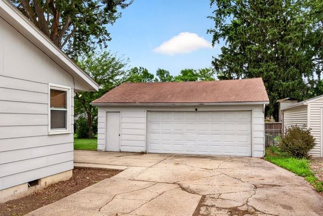 4309 68th Street, Urbandale, IA 50322