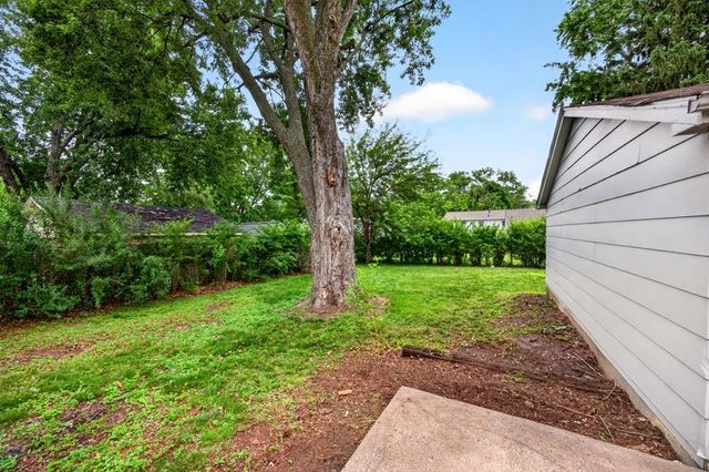 4309 68th Street, Urbandale, IA 50322