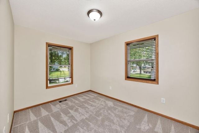 4309 68th Street, Urbandale, IA 50322