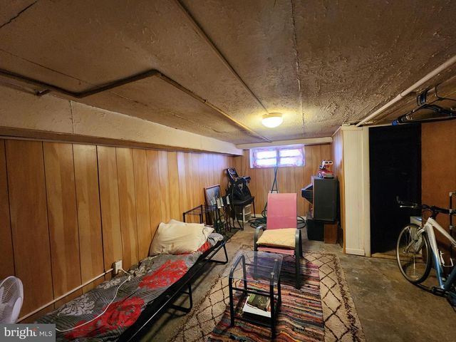 2911 MCELDERRY ST, Baltimore, MD 21205