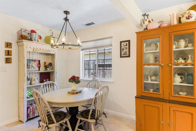 6708 Chastain St, Orangevale, CA 95662