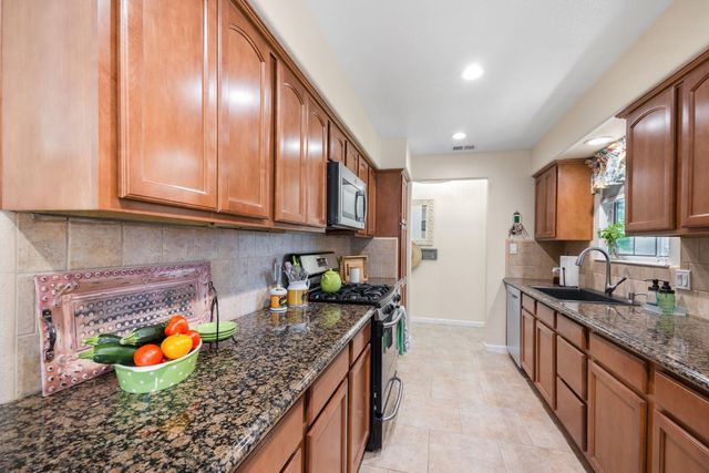 6708 Chastain St, Orangevale, CA 95662
