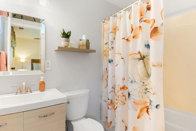 6708 Chastain St, Orangevale, CA 95662