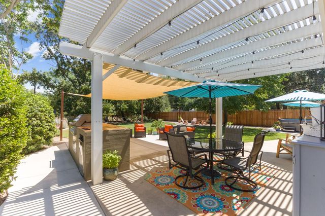 6708 Chastain St, Orangevale, CA 95662