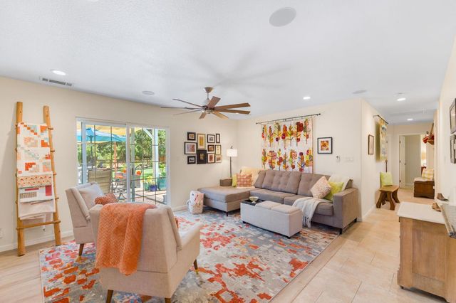 6708 Chastain St, Orangevale, CA 95662
