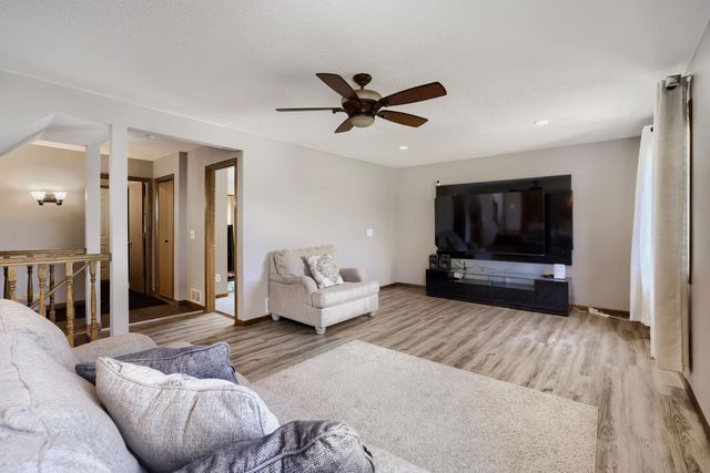 14233 Cobbler Avenue, Rosemount, MN 55068
