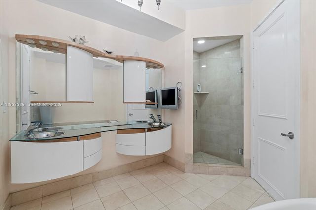 18101 Collins Ave 1502, Sunny Isles Beach, FL 33160