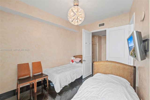 18101 Collins Ave 1502, Sunny Isles Beach, FL 33160