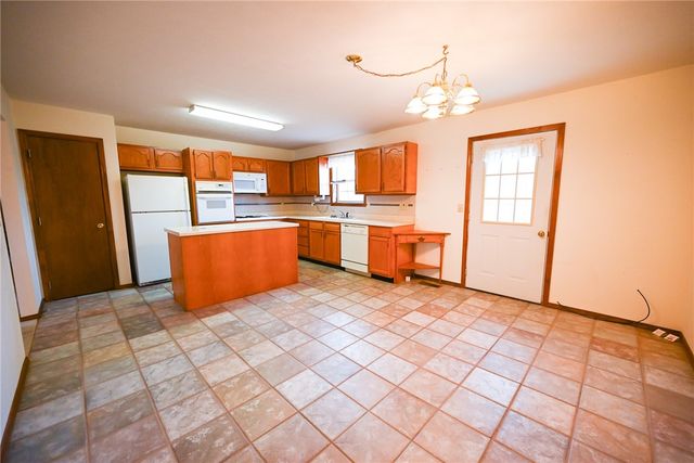 3361 Cottonwood Road, Harrison, AR 72601