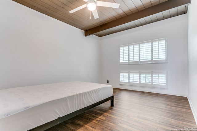 3102 Eisenhauer Rd Apt B20, San Antonio, TX 78209