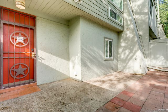3102 Eisenhauer Rd Apt B20, San Antonio, TX 78209