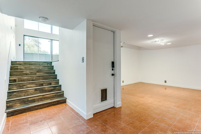 3102 Eisenhauer Rd Apt B20, San Antonio, TX 78209