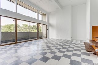 3102 Eisenhauer Rd Apt B20, San Antonio, TX 78209